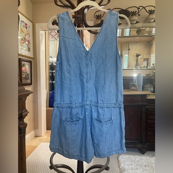 Rails Parker chambray romper. GUC - Picture 2 of 5